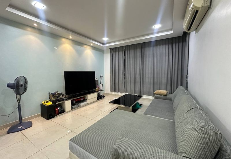 Golden Sands Seaview Residence