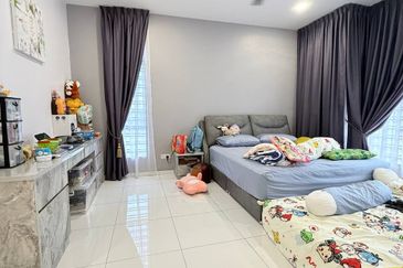 Bukit Indah Avenue 26 @ Villosa