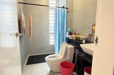 Bukit Indah Avenue 26 @ Villosa