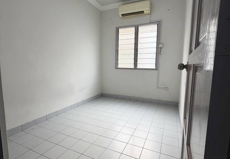 Rumah Pangsa Permas Jaya