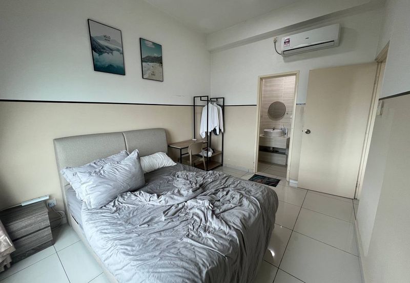 D'Summit Residences @ Kempas Utama