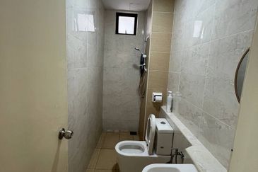 D'Summit Residences @ Kempas Utama