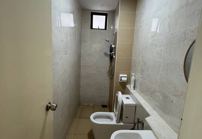 D'Summit Residences @ Kempas Utama