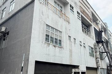 Bandar Seri Alam @ Jalan Bina, High Rental Income 