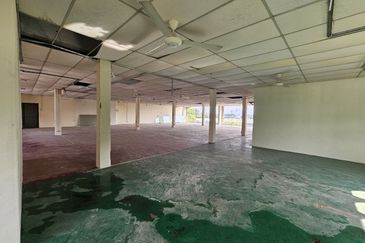 Taman Mount Austin Commercial