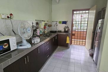 Lily & Jasmine Apartment