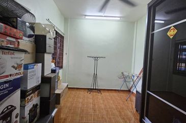 Lily & Jasmine Apartment