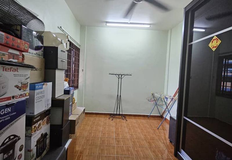 Lily & Jasmine Apartment