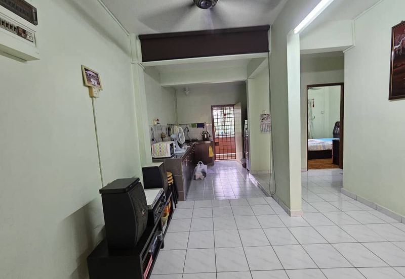 Lily & Jasmine Apartment