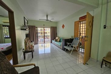 Lily & Jasmine Apartment