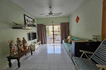 Lily & Jasmine Apartment