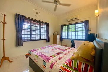 Taman Nong Chik Heights