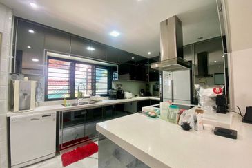 Taman Nong Chik Heights