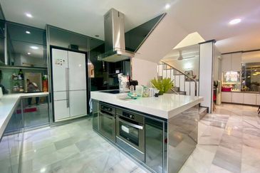 Taman Nong Chik Heights