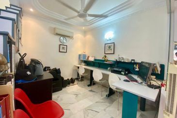 Taman Nong Chik Heights