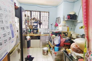 Flat Taman Ungku Tun Aminah