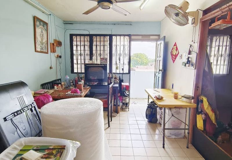 Flat Taman Ungku Tun Aminah