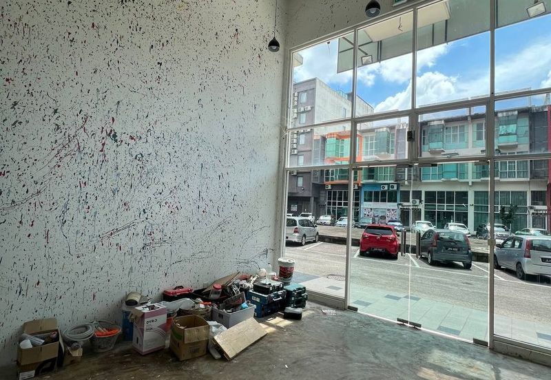 Pusat Perdagangan Danga Utama