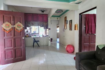 Lily & Jasmine Apartment