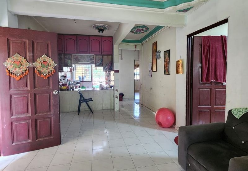 Lily & Jasmine Apartment