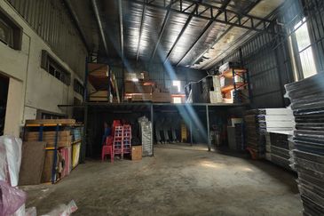 Tampoi Enterperneurs Park, Kawasan Perindustrian Kempas 