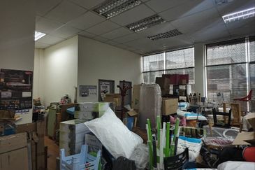 Tampoi Enterperneurs Park, Kawasan Perindustrian Kempas 