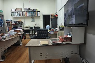 Tampoi Enterperneurs Park, Kawasan Perindustrian Kempas 