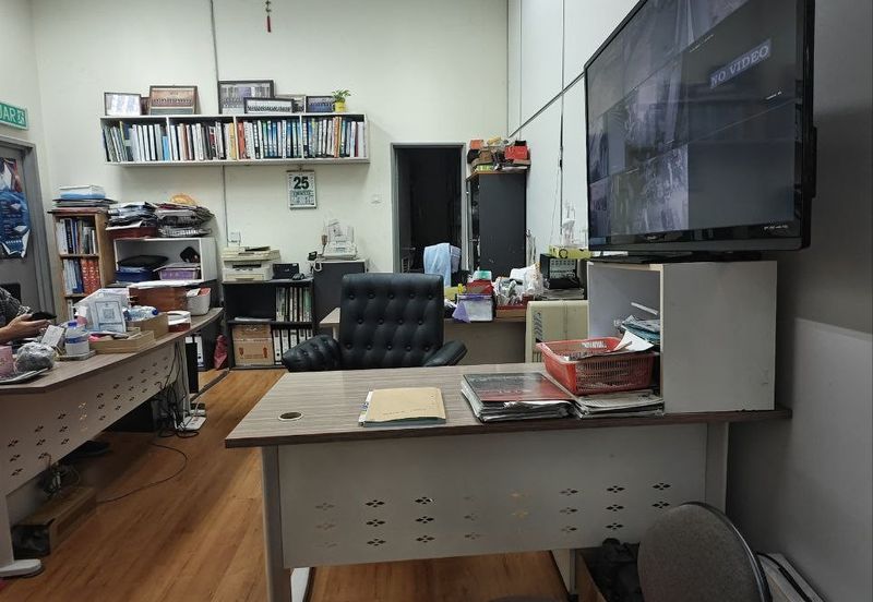 Tampoi Enterperneurs Park, Kawasan Perindustrian Kempas 