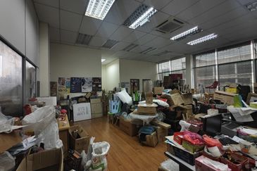 Tampoi Enterperneurs Park, Kawasan Perindustrian Kempas 