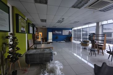 Tampoi Enterperneurs Park, Kawasan Perindustrian Kempas 