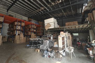 Tampoi Enterperneurs Park, Kawasan Perindustrian Kempas 