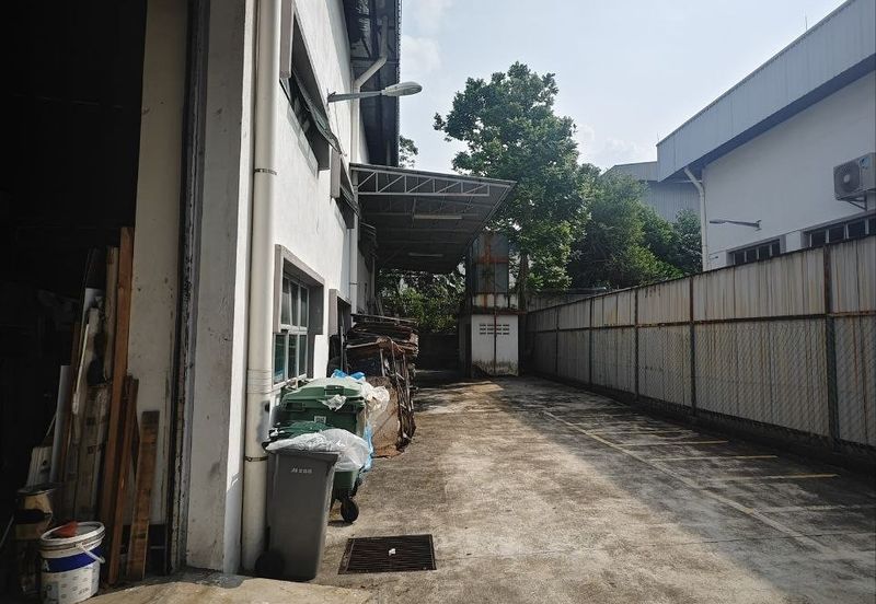 Tampoi Enterperneurs Park, Kawasan Perindustrian Kempas 