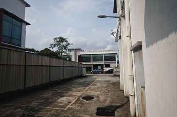 Tampoi Enterperneurs Park, Kawasan Perindustrian Kempas 