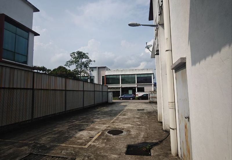 Tampoi Enterperneurs Park, Kawasan Perindustrian Kempas 