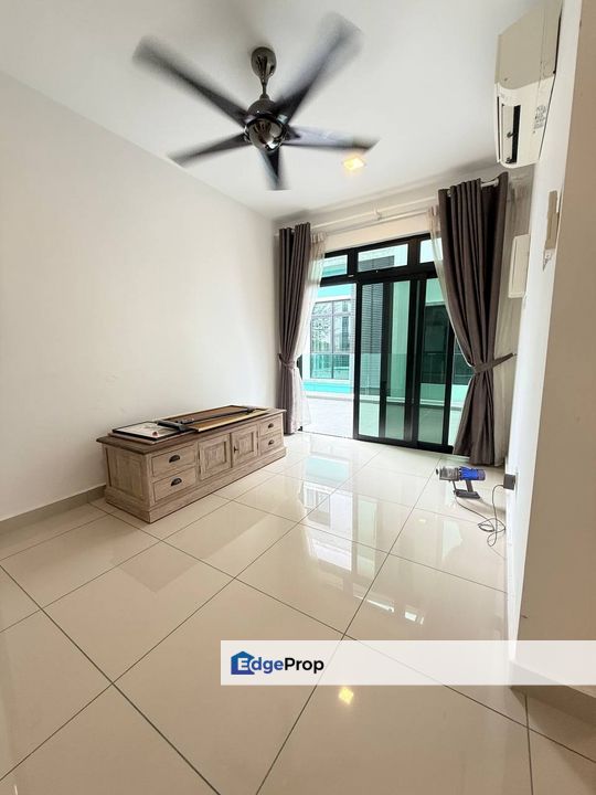 Opal @ Mutiara Mas, Mutiara Rini, 3 Storey Cluster For Sale, With Lift, Unblock Garden View , Johor, Skudai