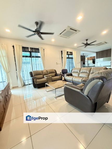 Opal @ Mutiara Mas, Mutiara Rini, 3 Storey Cluster For Sale, With Lift, Unblock Garden View , Johor, Skudai