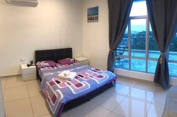 Aliff Avenue @ Tampoi, 2 Bed 2 Batb with big Balcony 