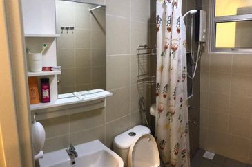 Aliff Avenue @ Tampoi, 2 Bed 2 Batb with big Balcony 