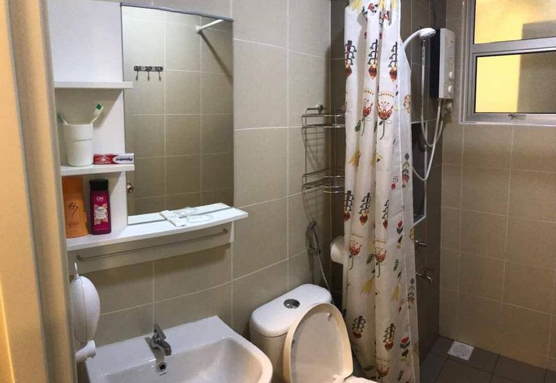 Aliff Avenue @ Tampoi, 2 Bed 2 Batb with big Balcony 