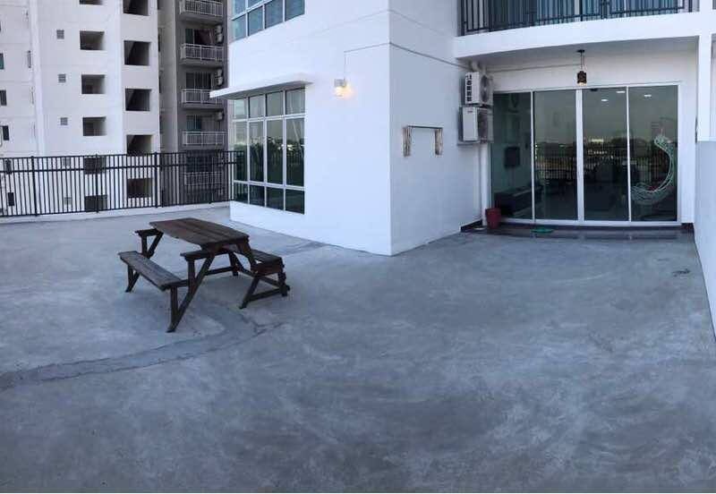Aliff Avenue @ Tampoi, 2 Bed 2 Batb with big Balcony 