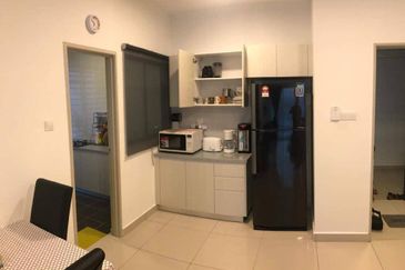 Aliff Avenue @ Tampoi, 2 Bed 2 Batb with big Balcony 