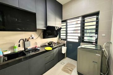 The Canal Garden South, Horizon Hills