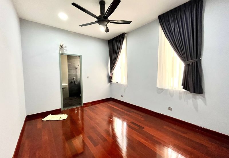 The Canal Garden South, Horizon Hills