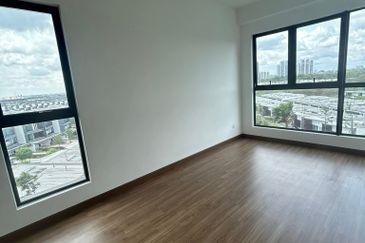 Summit @ Lagoon Residences