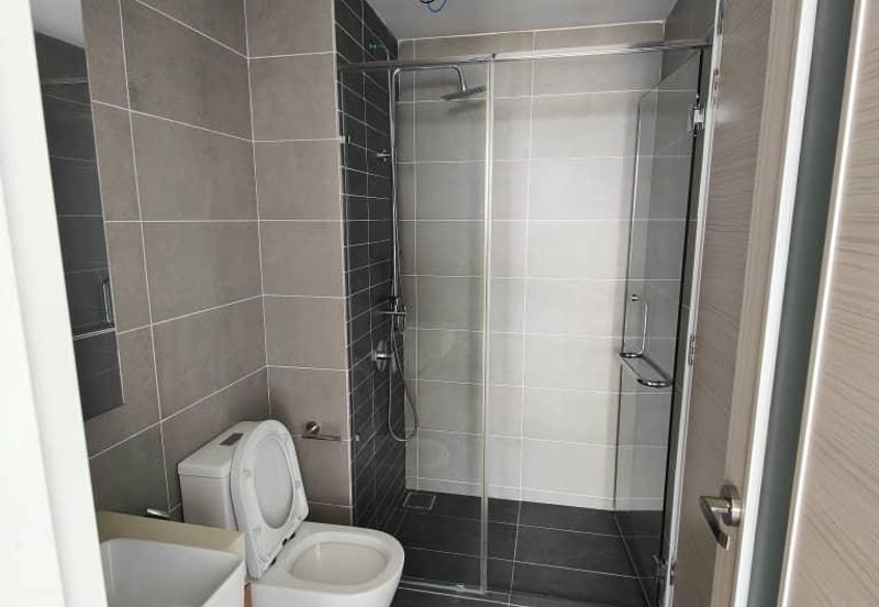 The M @ Medini Macrolink