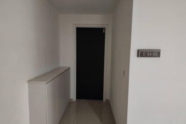 The M @ Medini Macrolink