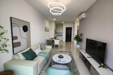 The M @ Medini Macrolink