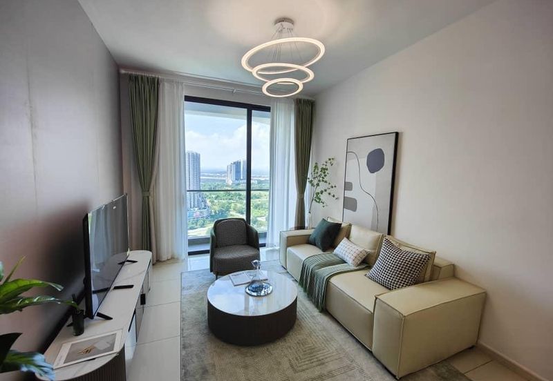 The M @ Medini Macrolink