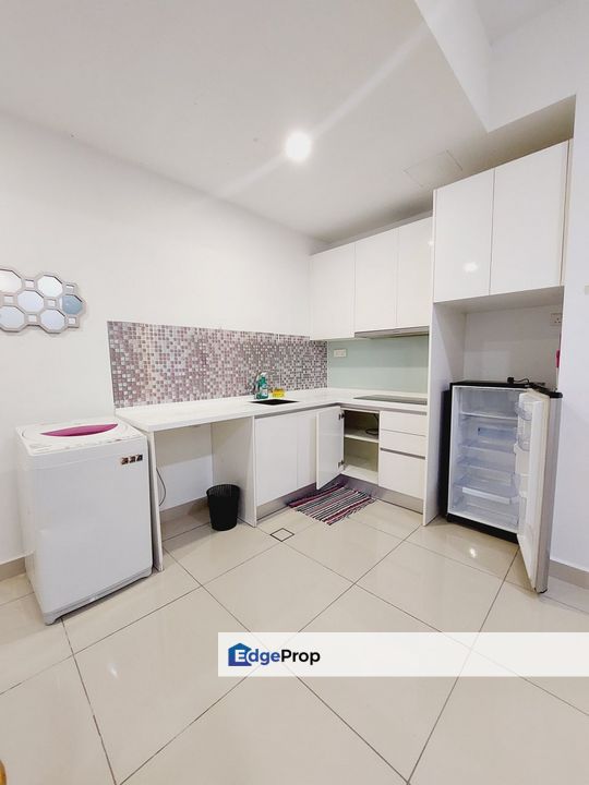 Tropez Residence @ Danga Bay Studio With Balcony For Sale Fully Furnish , Johor, Johor Bahru