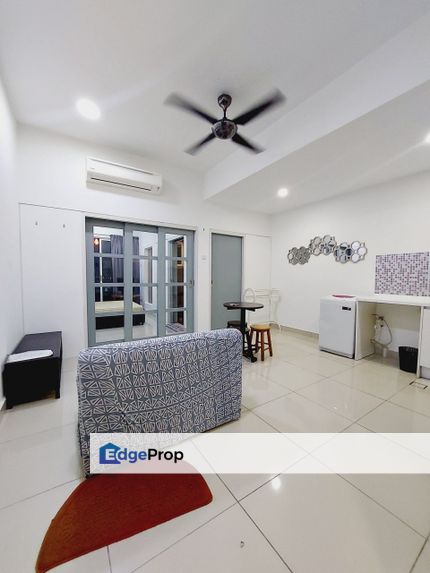 Tropez Residence @ Danga Bay Studio With Balcony For Sale Fully Furnish , Johor, Johor Bahru